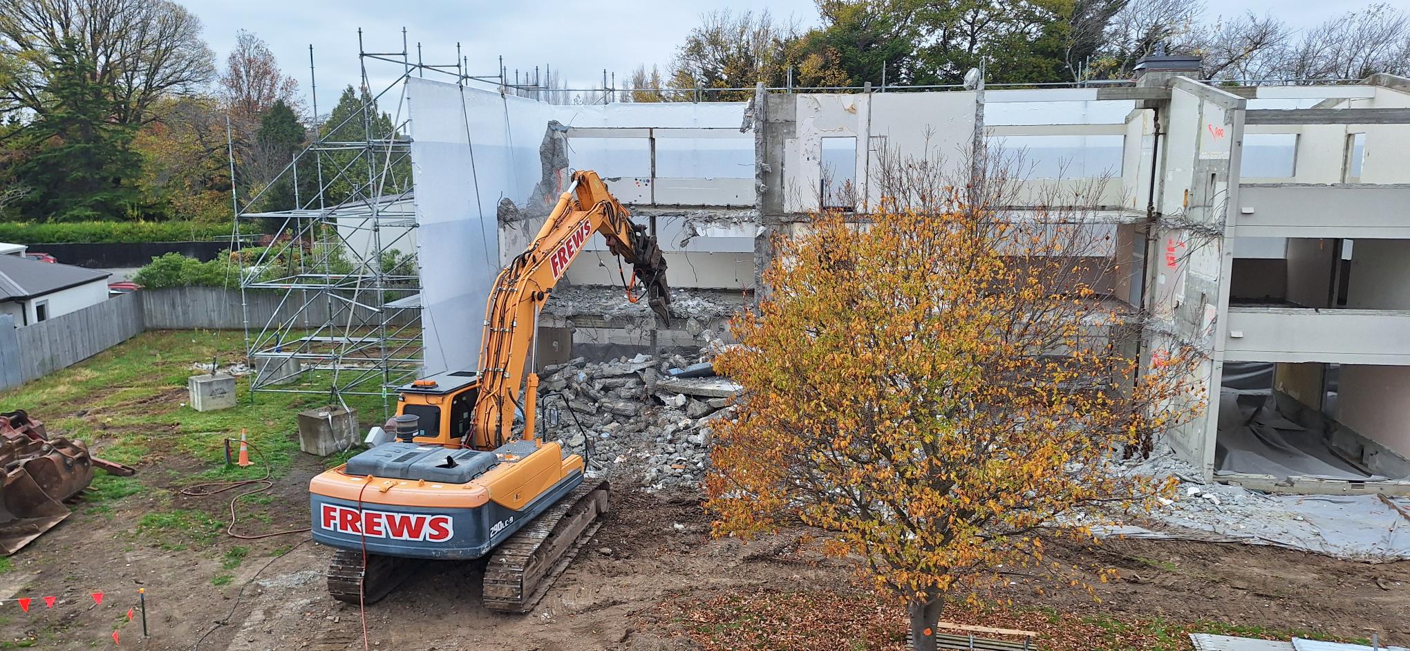 Frews demolition services